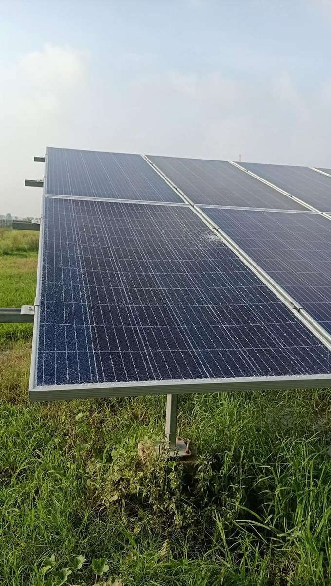 Dirty solar panels needing cleaning